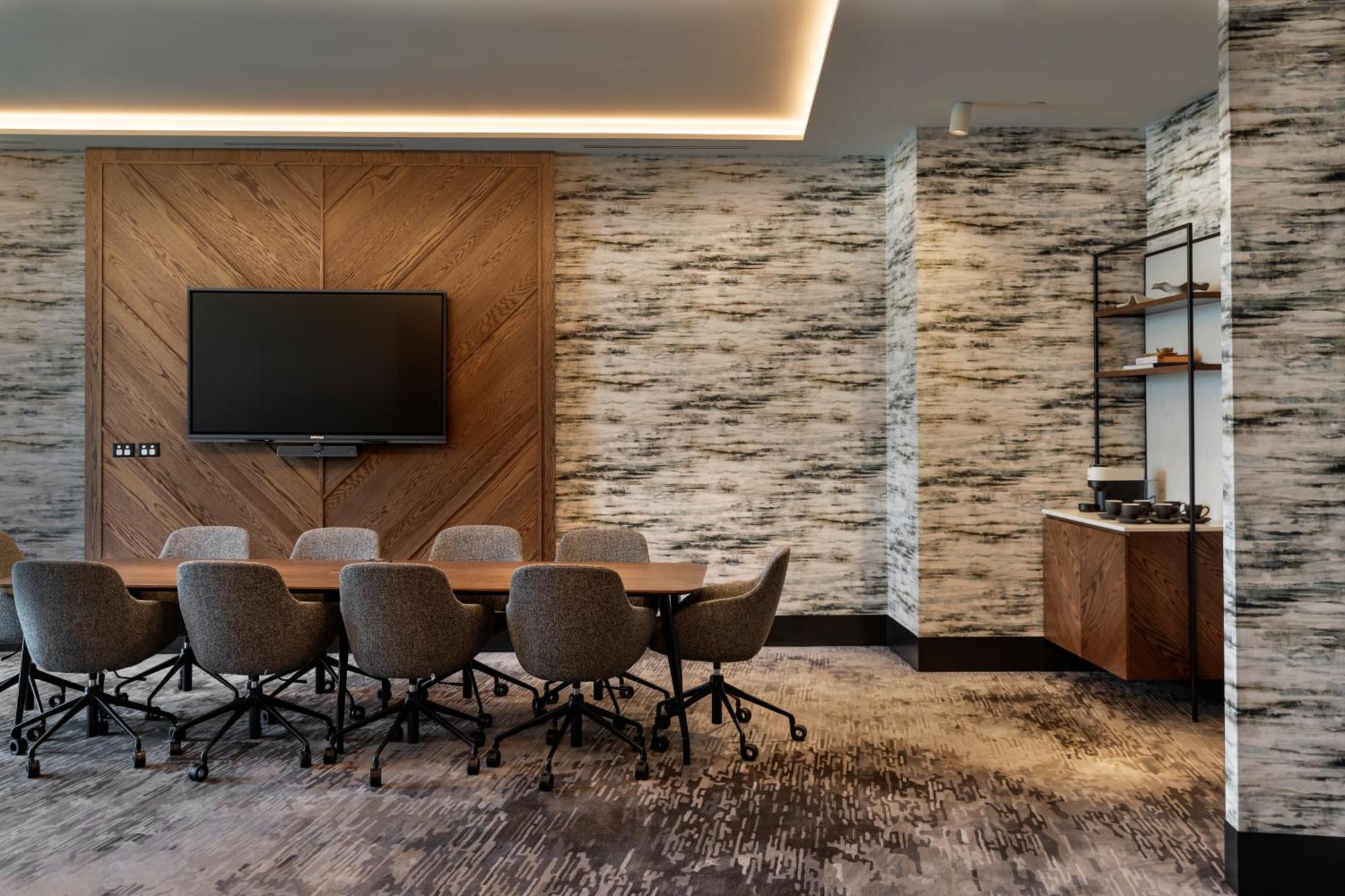 Pullman Auckland Airport Hotel Buitenkant foto Meeting room at the hotel