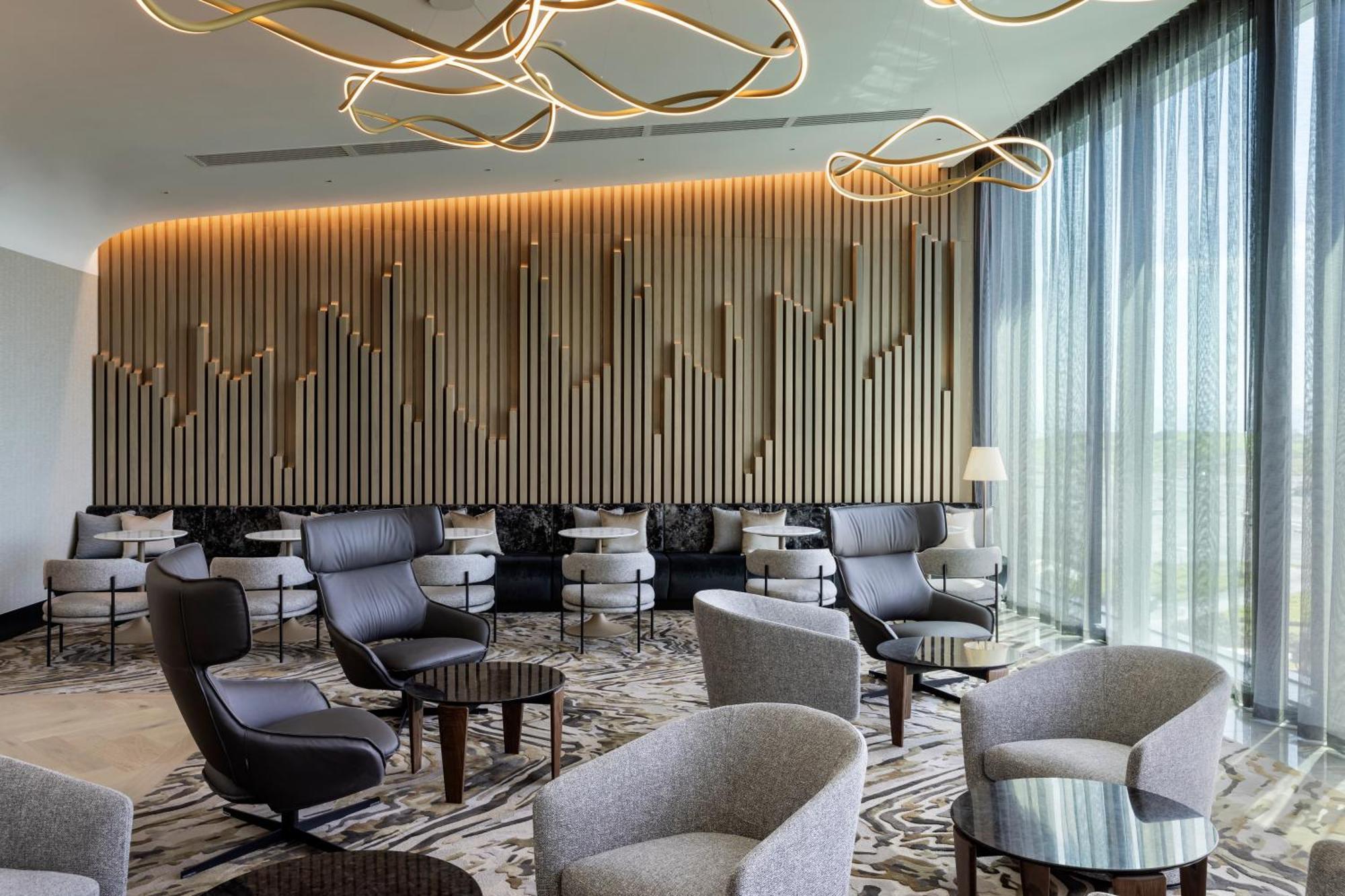Pullman Auckland Airport Hotel Buitenkant foto The lounge at the airport